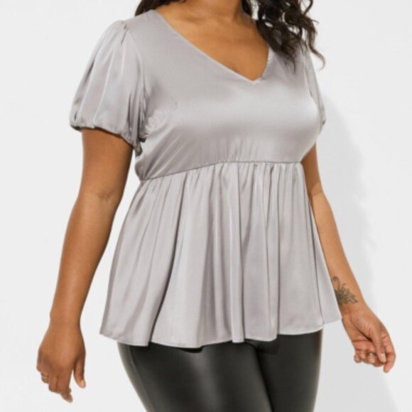 torrid Tops - Torrid Satin V-Neck Puff Short Sleeve Blouse Gray Women's Plus Size 2X